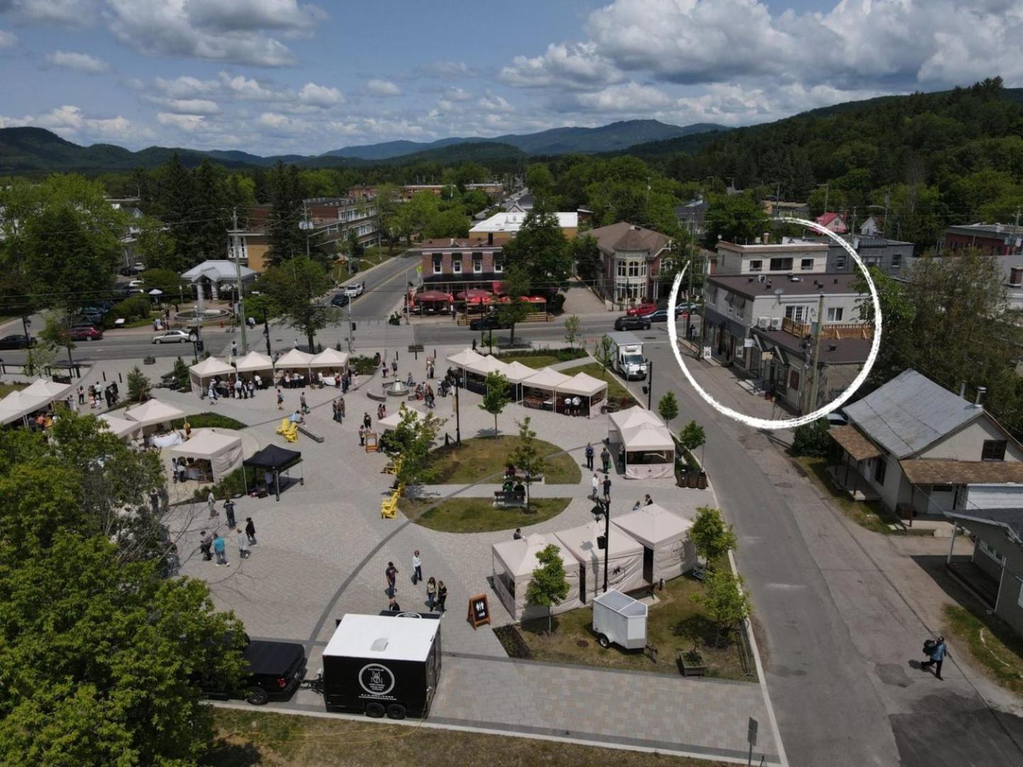 Appartement #Le80Ies - Downtown Rooftop - Free Shuttle To Ski Mountain à Mont-Tremblant Extérieur photo